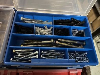Schrauben und Dübel Sortimente im Koffer, Palette 28
