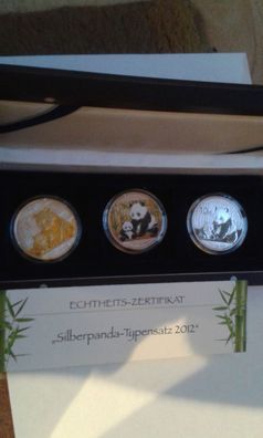 Typensatz 3x10 Yuan 2012 China Panda 3 Unzen Silber rein gilded coloriert