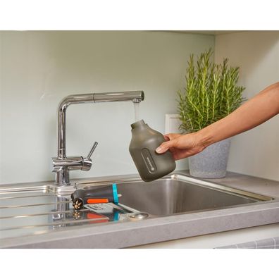 Gardena 11110-20 Pumpsprühflasche schwarz, grau
