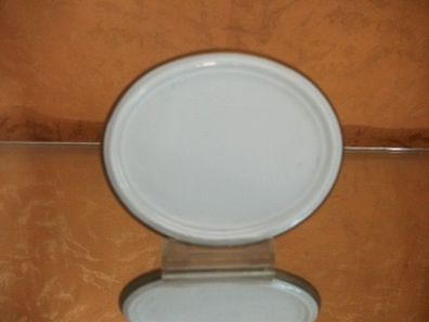 Kleine ovale Platte mit Goldrand