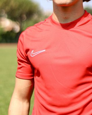 T-Shirt Nike Rot Drifit Academy