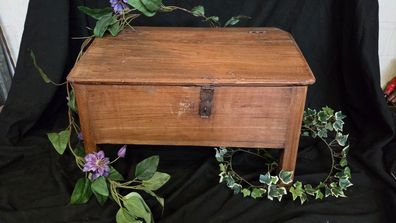 Bodenschreibpult, Lesepult, Pult, Altholz, Holz, Holzschatulle, Schrank