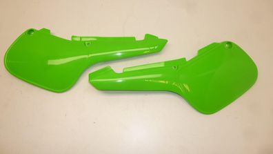 Seitenverkleidung Heckverkleidung side panels passt an Kawasaki Kx 60 84-04 grün