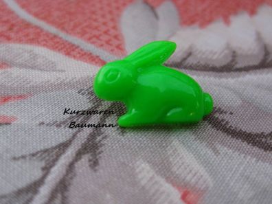 1Kunststoffkinderknopf Hase grün 19x15x7mm Öse 4mm Nr1186