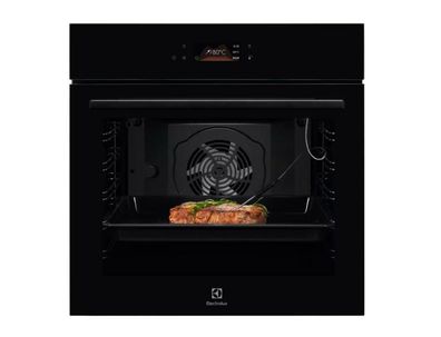 Backofen Electrolux LOD8P39Z mit Dampf- und Umluftfunktion