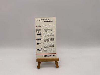 Zeiss Ikon Einlegen des Films in das Wechselmagazin Prospekt Deutsch
