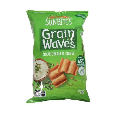 Sunbites Grain Waves Sour Cream & Chives Chips 170 g