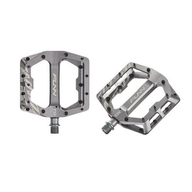 Flache Pedale funn Funndamental, robust und leicht