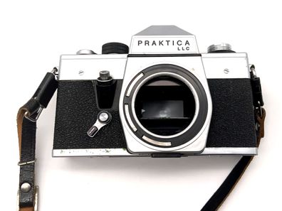Praktica LLC Spiegelreflexkamera SLR Pentacon 35mm Kamera Body Gehäuse