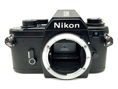 Nikon EM 35mm Spiegelreflexkamera SLR Kamera Body Gehäuse (Nikon F)