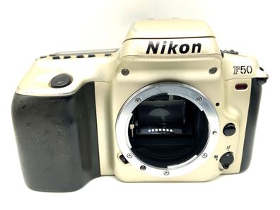 Nikon F50 SLR 35mm Spiegelreflexkamera analog Body Gehäuse (Nikon AF)