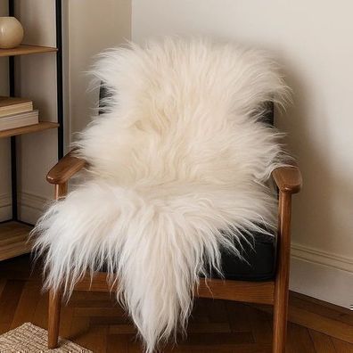 Island Schaffell weiß - Naturprodukt, ökologisch gegerbt & flauschig