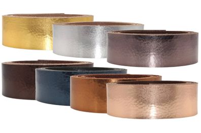 Lederriemen Metallic, glänzende, leicht strukturierte Oberfläche, ca. 2,5mm dick