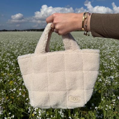 OOG Damen Teddytasche "Sophia" Weiß, langer Tragegurt Frauen Tasche Handtasche