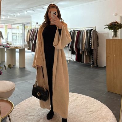 Langer Frauen Mantel OLIVIA Creme Damen Wintermantel OneSize 125-130cm