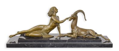 Bronzeskulptur einer Frau mit Antilope Replikat Retro Design Dekoration