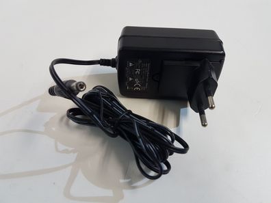 Steckernetzteil FM160010-C 16V 1A