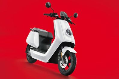 Trumpeter 1:12 7305 NIU E-SCOOTER N1S-pre-painted - NEU