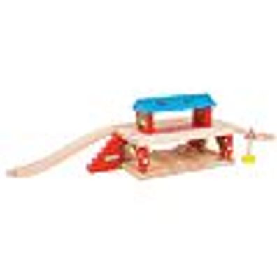 Bahnhof mit Straßenunterführung