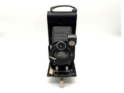 Orion Rio 84 Klappkamera mit Meyer Görlitz Trioplan 1:4.5 10,5cm Orionwerk