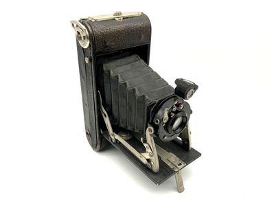 Lumiere Nada Klappkamera mit Nacor 1:6.3 F:10,5cm 6x9 Analogkamera