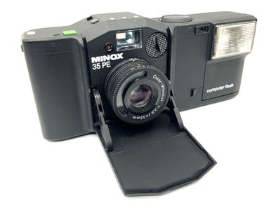 Minox 35 PE Sucherkamera mit Color-Minotar 1:2.8/35mm & computer flash Blitz