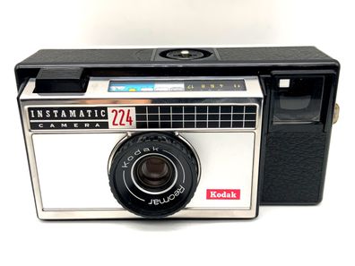 Kodak Instamatic 224 Sucherkamera mit Reomar Kompaktkamera Analogkamera
