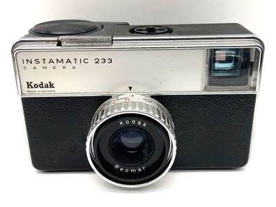 Kodak Instamatic 233 Sucherkamera mit Reomar Kompaktkamera Analogkamera