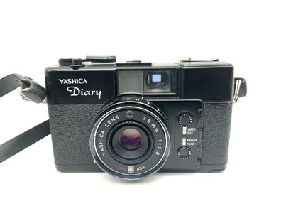 Yashica Diary Sucherkamera mit Yashica Lens 1:2.8/38mm Analogkamera