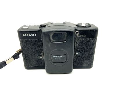 Lomo LC-A Sucherkamera mit Minitar 1 32mm 1:2,8 Kompaktkamera Analogkamera