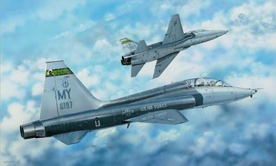 Trumpeter 1:48 2876 US T-38C Talon II - NEU