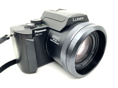 Panasonic Lumix DMC-FZ10 Leica DC Vario Elmarit 1:2.8/6-72 ASPH 12x Optical Zoom