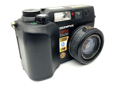 Olympus C-404 Zoom AF Zoom 7.1-21.3mm 1:1.8-2.6 4.1MP 7.5x Zoom