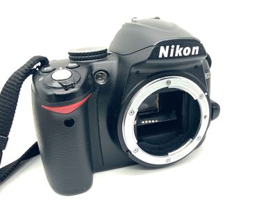 Nikon D3000 DSLR Spiegelreflexkamera Body Gehäuse (Nikon AF)