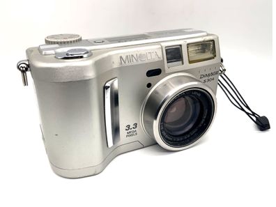 Minolta Dimage S304 Bridge-Kamera mit GT Lens 7.15-28.6mm 1:3.0-3.6 APO 3.3 MP