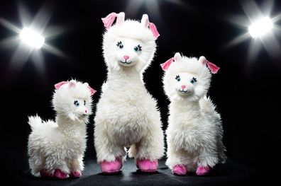 Schaffer Plüschtiere Lama Loretta 22 cm