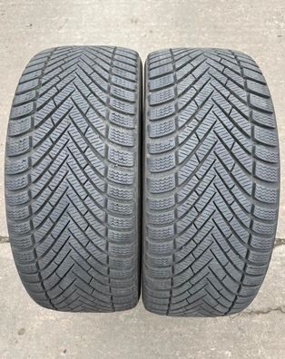 2x Winterreifen 235/45 R18 98V XL Pirelli Powergy Winter DOT24 6,6-7,5mm