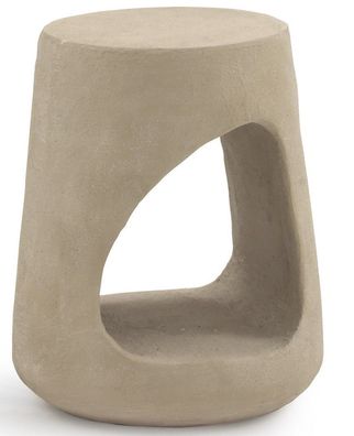 Beistelltisch aus Polyresin Zement sandfarben