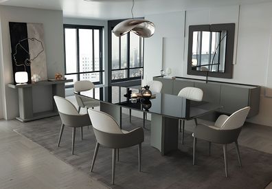 Das Esszimmer-Set umfasst Tisch 6 Stühle Konsole mit Spiegel und Kommode