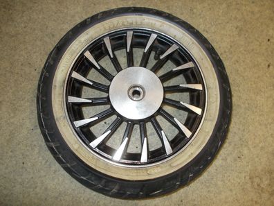 GTS Levanti 50i Felge Reifen hinten Roller Motorroller