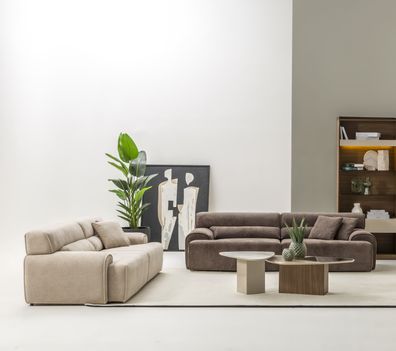 Elegantes Wohnzimmer-Set: 2x 4-Sitzer, Sessel und Tische für Ihr Zuhause