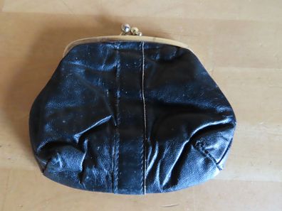 Geldbörse Geldtasche schwarz mit goldfarbenem Klippverschluß (Kleingeld)