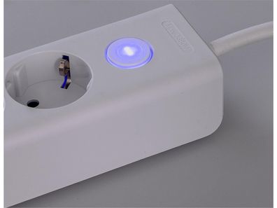 Steckdosenleiste mit Ladebuchsen für USB USB-A / / / / / / /3-fach, weiß, 1,5m Kabel