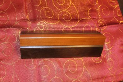 Stiftablage, Holz, 3eckig; Breite: ca.80 mm; Höhe: ca.50 mm; Länge ca. 220 mm