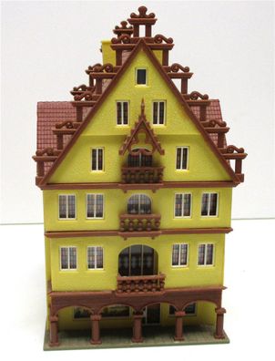 Spur N Fertigmodell Stadthaus von Vollmer mit Säulengang barock