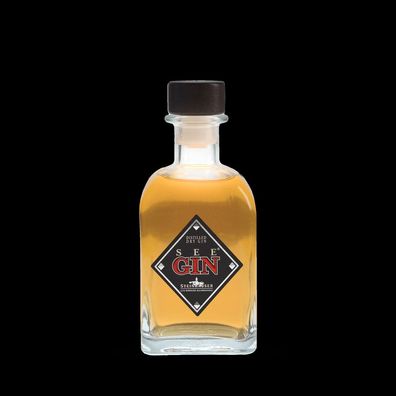 Geschenk SeeGin Gin Red im Grand Marnierfass gereift 0,35 Liter