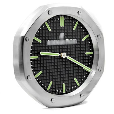 Wanduhr Audemars Piguet Royal Oak Schwarzes Zifferblatt Stahl Neonindize Luxuswanduhr