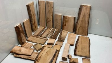 RESTE Schwartenbretter EICHE BRETT BOHLE Unbesäumt Rustikal ZAUN Kantholz 20Kg