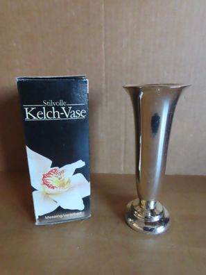 Stilvolle Kelch-Vase Messing versilbert ca. 13,4 cm H