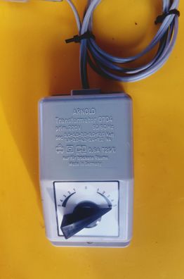 Arnold 0704, Fahrpult Trafo, 12V = 7,2VA 0.6A, Nostalgie-1968, geprüft, gut, top